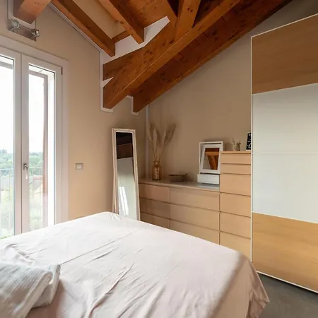 Appartement In With Maggiore Views *