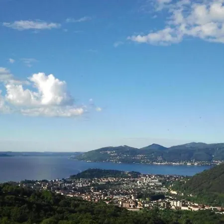 In With Maggiore Views Vignone